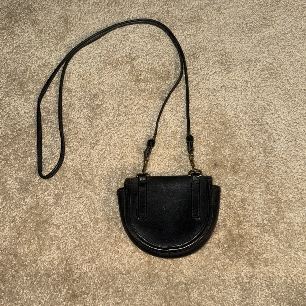 Vintage Coach Black Leather Mini Crossbody Bag - Picture 2 of 9